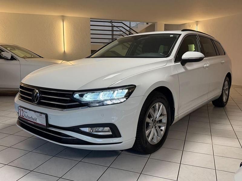 Gebraucht VW Passat Business 150 PS (110 kW) 2020 Weiß Kombi