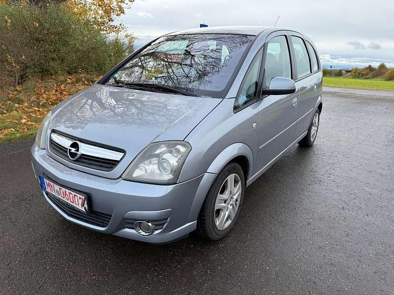 Lichtsilber metallic Gebraucht 2010 Opel Meriva Innovation Van / Kleinbus | 1.900 € (Superpreis) - Bild 1/4