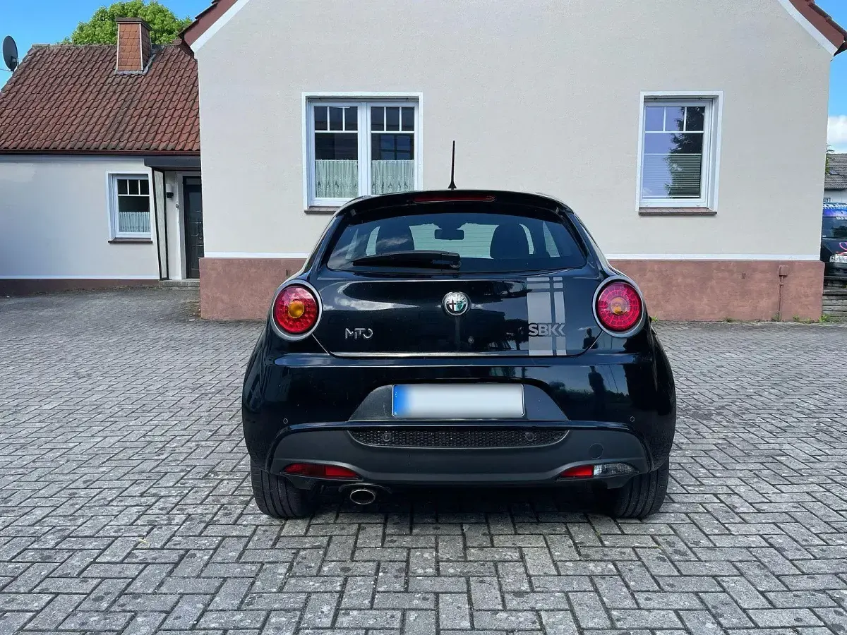 Gebraucht Alfa Romeo MiTo 105 PS (77 kW) 2013 Schwarz Kleinwagen