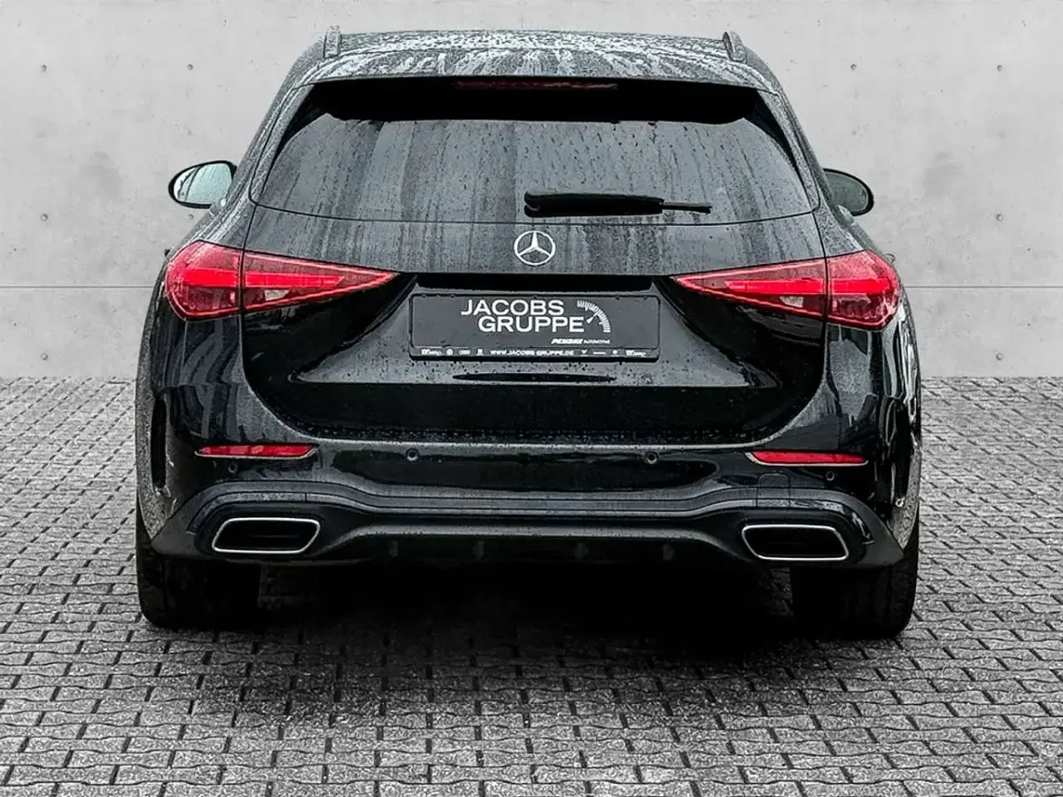 Gebraucht Mercedes C180 AMG 190 PS (139 kW) 2022 Schwarz Kombi