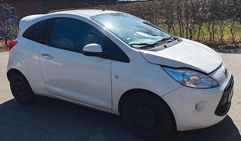 Gebraucht Ford Ka Titanium 69 PS (50 kW) 2009 Weiß Kleinwagen