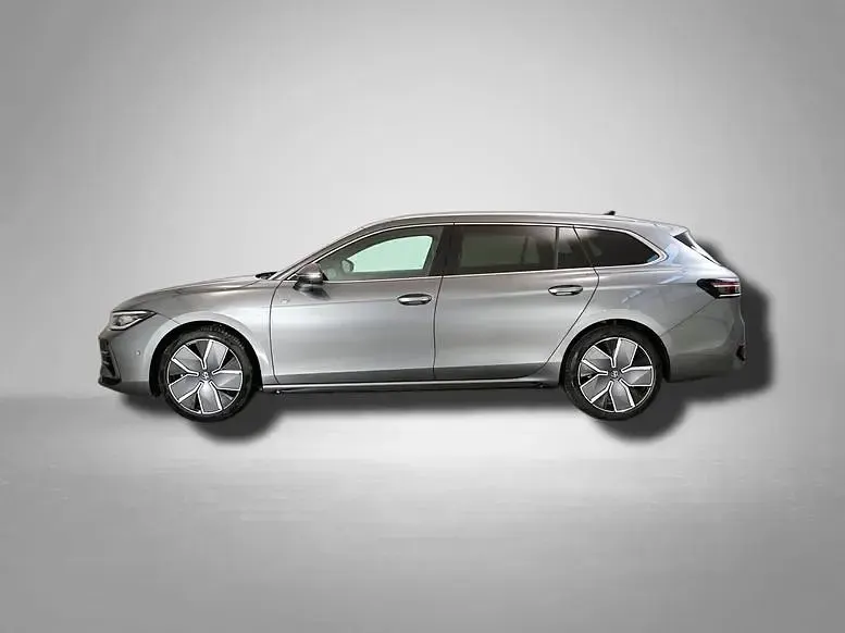 Gebraucht VW Passat R-line 265 PS (194 kW) 2026 Diabasgrau metallic Kombi