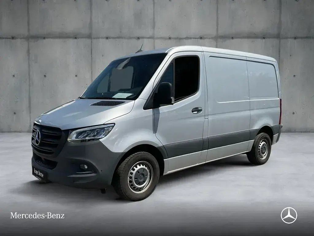 Gebraucht Mercedes Sprinter 150 PS (110 kW) 2023 Silber Van