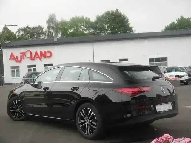 Gebraucht Mercedes CLA180 Progressive 150 PS (110 kW) 2023 Schwarz Coupé