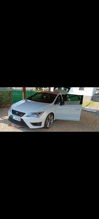 Weiß Gebraucht 2014 Cupra Leon Limousine | 13.500 € (Fairer Preis) - Bild 1/4