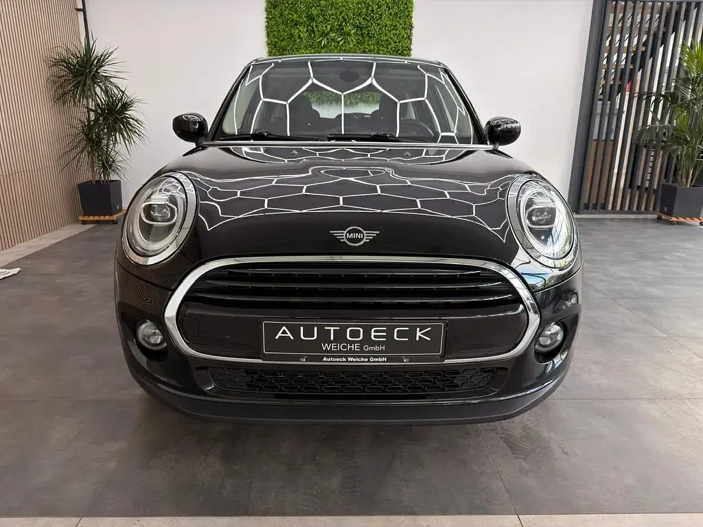Gebraucht Mini Cooper 136 PS (100 kW) 2020 Schwarz Kleinwagen