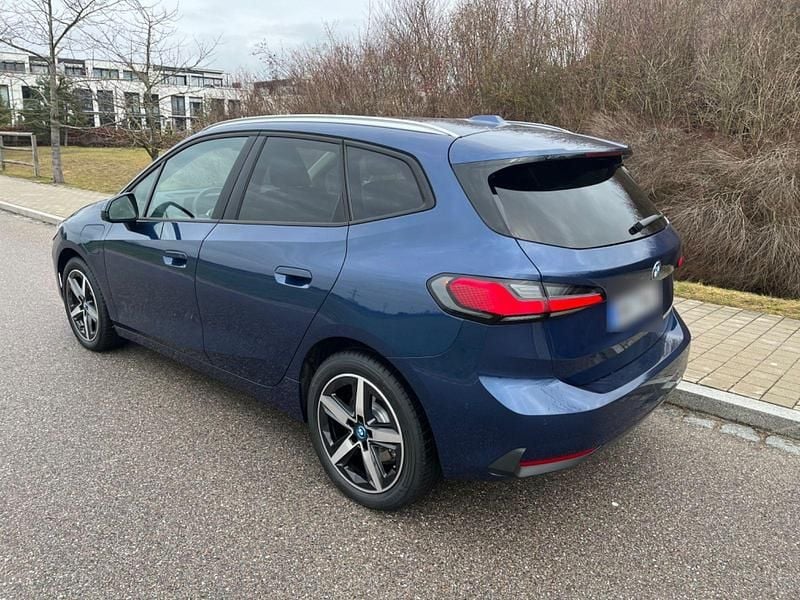 Gebraucht BMW 225 Active Tourer 245 PS (180 kW) 2023 Blau Van / Kleinbus