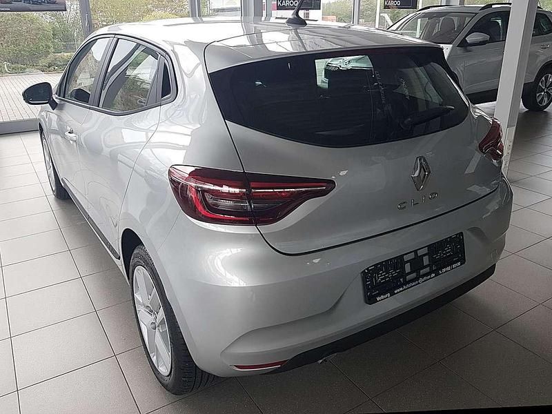 Gebraucht Renault Clio V 91 PS (66 kW) 2022 Platingrau metallic Limousine