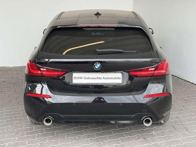 Gebraucht BMW 120 Advantage 190 PS (139 kW) 2022 Schwarz Kleinwagen