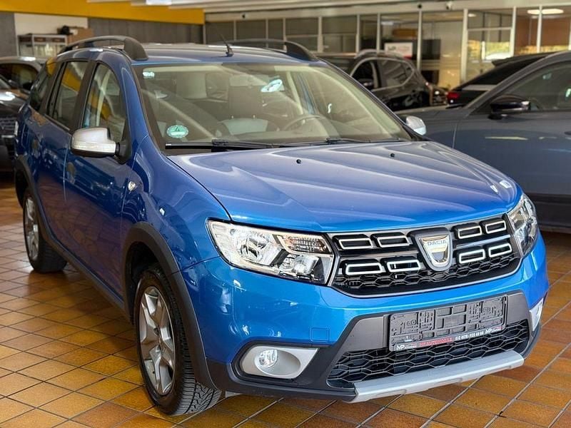 Gebraucht Dacia Logan MCV Stepway 90 PS (66 kW) 2018 Blau Kombi