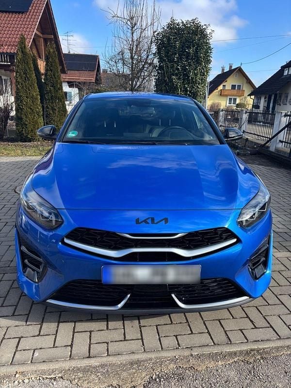 Używany Kia ProCeed GT-Line 160 KM (117 kW) 2023 Niebieski Kombi