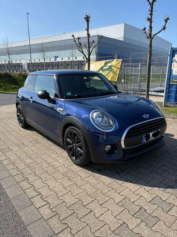Second-hand Mini ONE 102 CP (75 kW) 2017 Albastru Hatchback