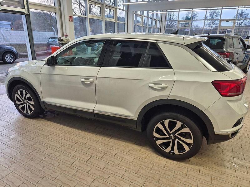 Gebraucht VW T-Roc Active 110 PS (80 kW) 2021 Weiß SUV
