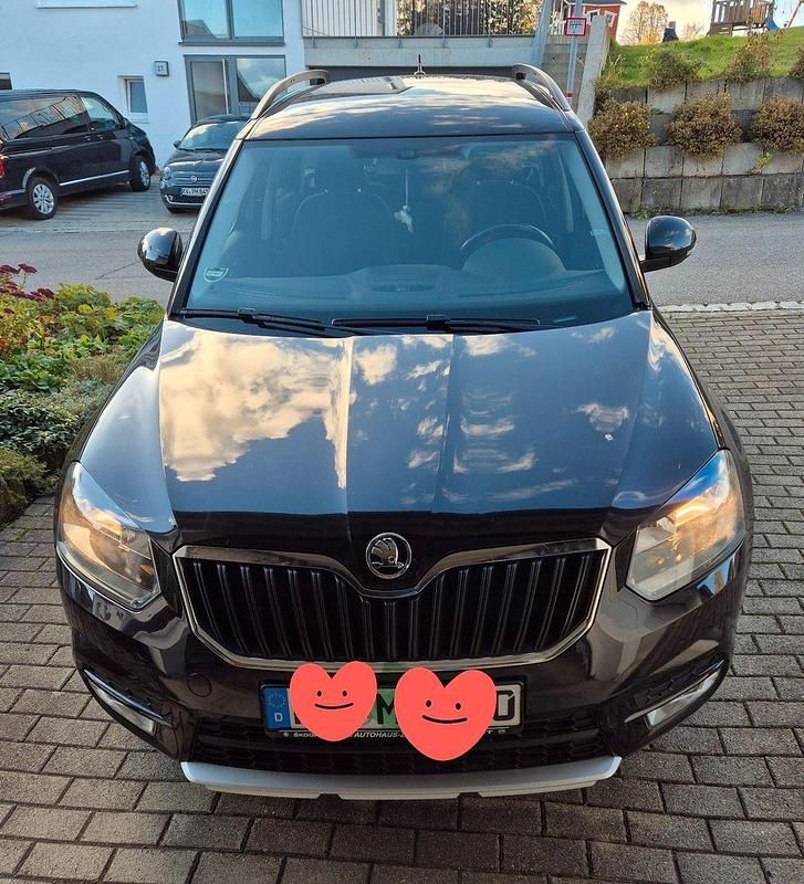 Schwarz Gebraucht 2015 Skoda Yeti Ambition SUV | 14.900 € (Fairer Preis) - Bild 1/4