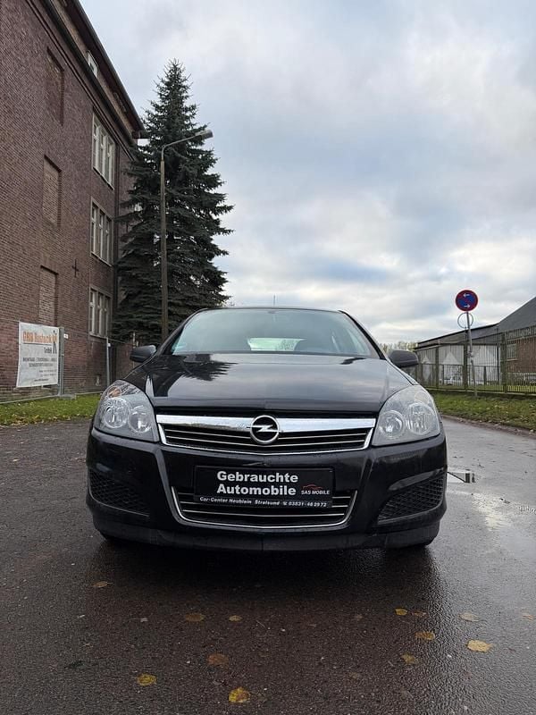 Gebraucht Opel Astra 90 PS (66 kW) 2009 Schwarz Limousine