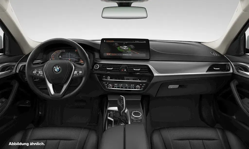 Gebraucht BMW 520 Efficient Dynamics 190 PS (139 kW) 2023 Weiß Limousine