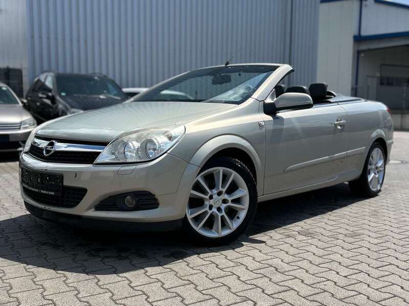 Silber Gebraucht 2007 Opel Astra Cabriolet Cosmo Cabrio | 1.950 € (Guter Preis) - Bild 1/4