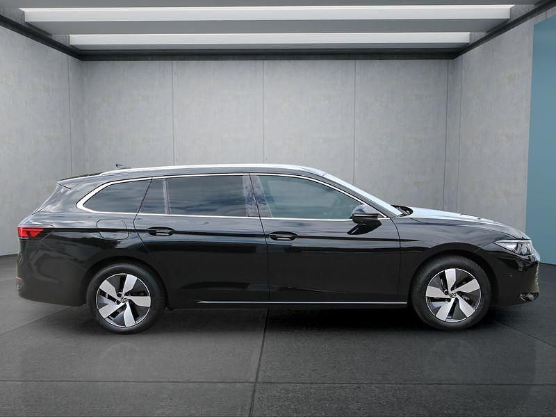 Gebraucht VW Passat 150 PS (110 kW) 2024 Schwarz Kombi