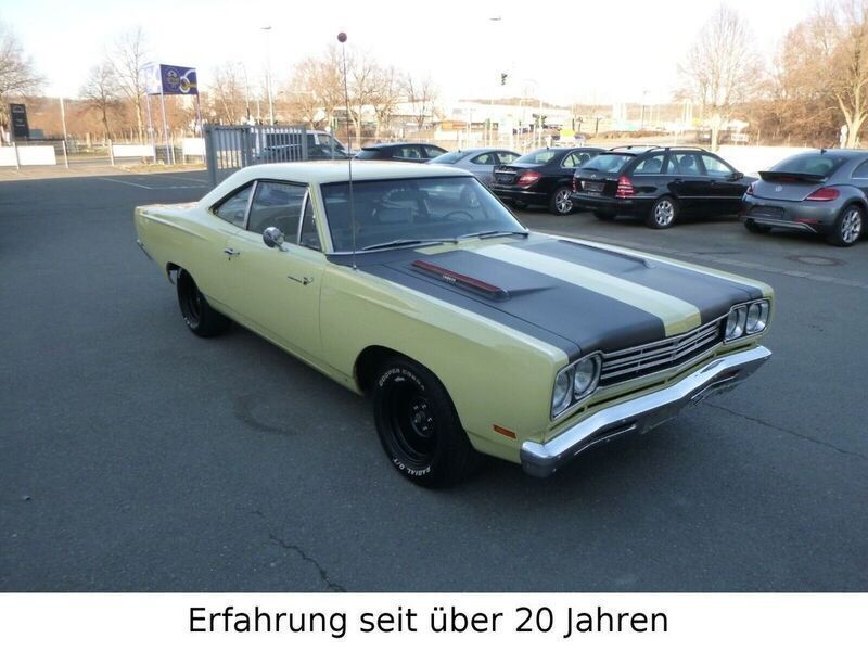 Gelbschwarz Gebraucht 1969 Plymouth Road Runner Coupé | 75.000 € - Bild 1/4