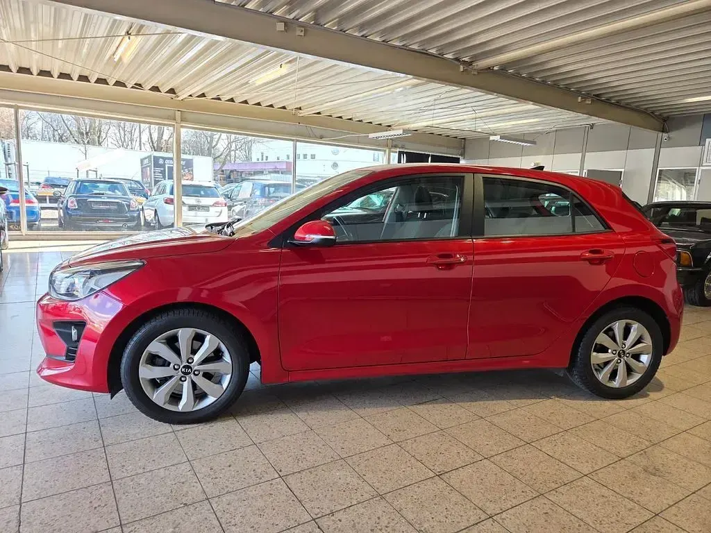 Gebraucht Kia Rio Vision 101 PS (74 kW) 2021 Rot Limousine