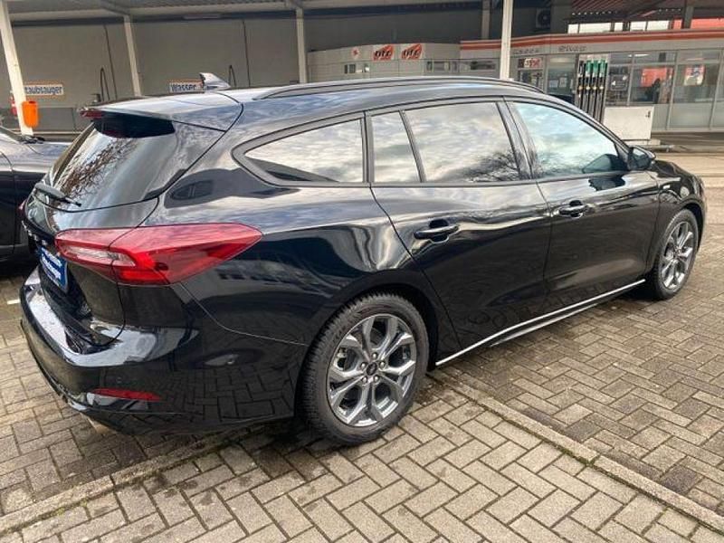 Gebraucht Ford Focus ST-Line X 155 PS (114 kW) 2024 Agate black (metallic) Kombi