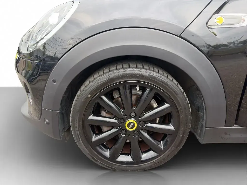 Gebraucht Mini Cooper SE 135 kW (184 PS) 2020 Schwarz Kleinwagen