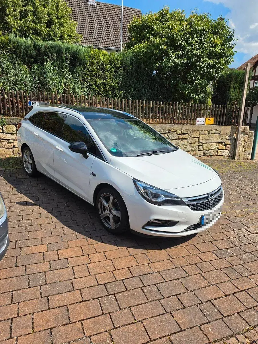 Gebraucht Opel Astra Edition 140 PS (102 kW) 2018 Weiß Kombi