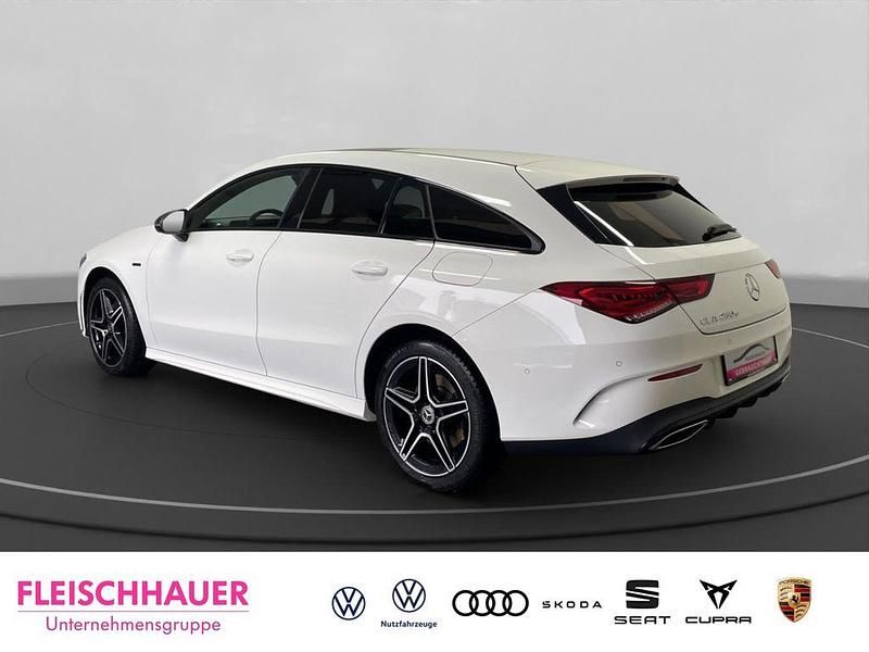 Gebraucht Mercedes CLA250e Shooting Brake 160 PS (117 kW) 2020 Weiss Kombi