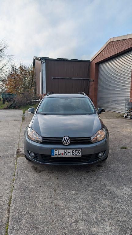 Grau Gebraucht 2013 VW Golf VII Match Kombi | 5.300 € (Superpreis) - Bild 1/4