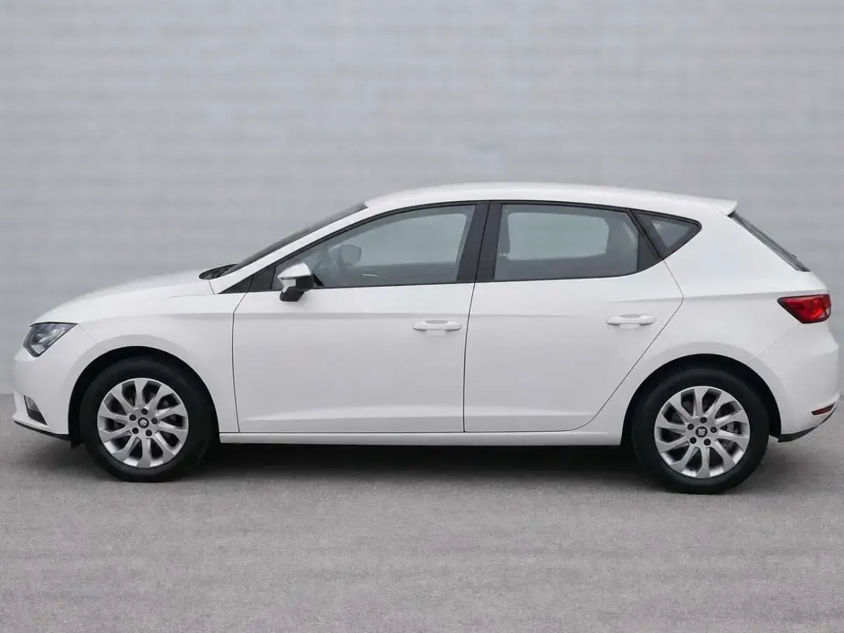 Gebraucht Seat Leon Style 110 PS (80 kW) 2016 "candy" weiss Kleinwagen