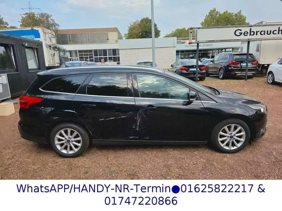 Gebraucht Ford Focus Titanium 125 PS (91 kW) 2016 Schwarz Kombi