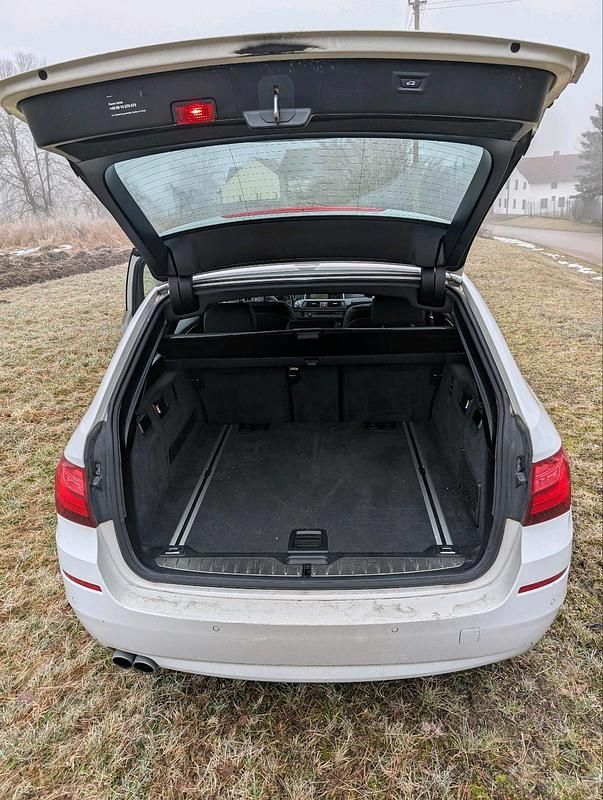Gebraucht BMW 520 2015 Weiß Kombi
