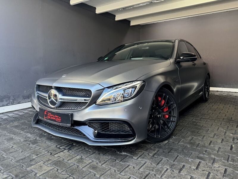 Grau Gebraucht 2017 Mercedes C63 AMG AMG Limousine | 52.990 € (Superpreis) - Bild 1/4