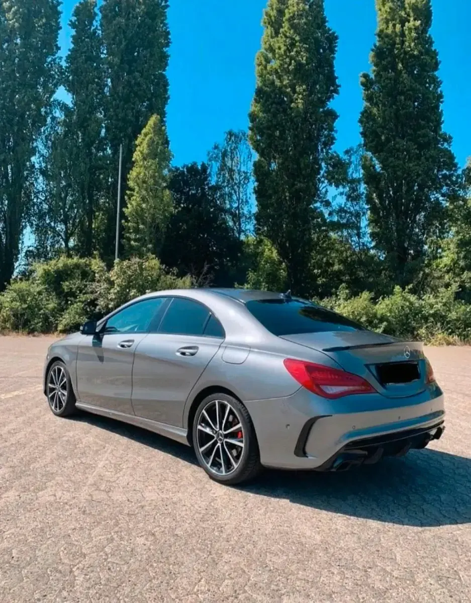 Gebraucht Mercedes CLA220 AMG line 163 PS (119 kW) 2013 Grau Coupé