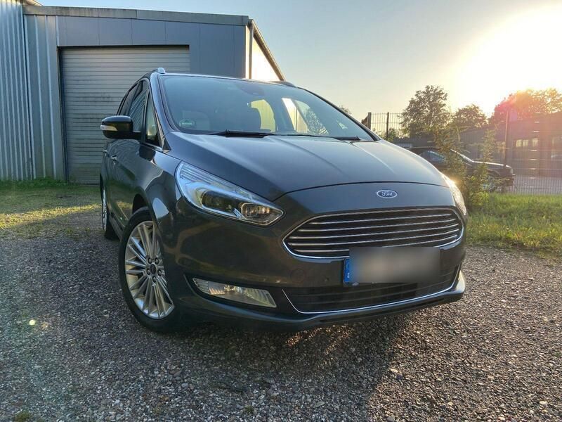 Grau Gebraucht 2019 Ford Galaxy Titanium Van / Kleinbus | 22.500 € (Superpreis) - Bild 1/4