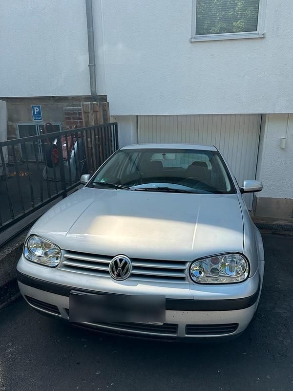 Silber Gebraucht 1999 VW Golf IV Kleinwagen | 900 € (Superpreis) - Bild 1/4