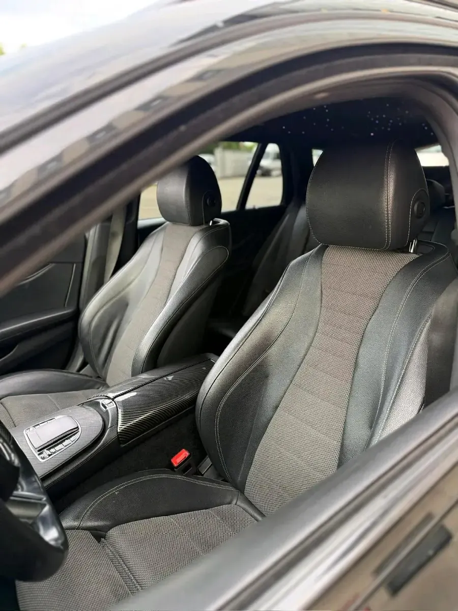 Gebraucht Mercedes E220 AMG line 194 PS (142 kW) 2020 Schwarz Kombi