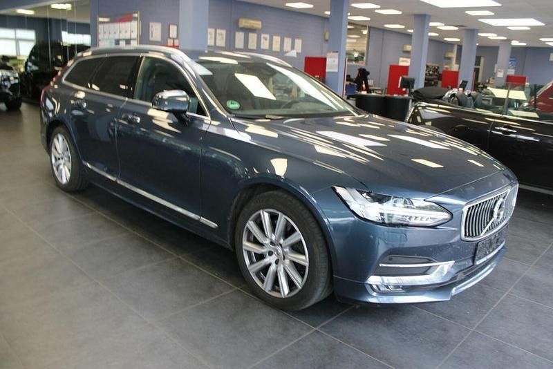 Blau Gebraucht 2018 Volvo V90 Inscription Kombi | 22.980 € (Guter Preis) - Bild 1/4