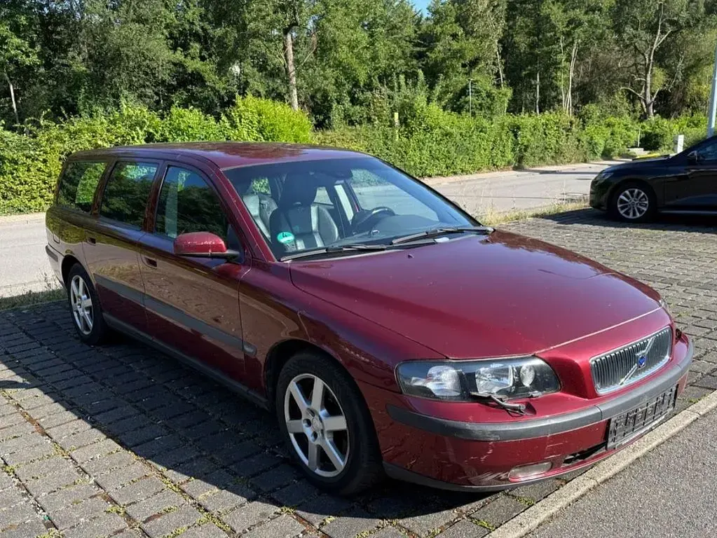 Gebraucht Volvo V70 163 PS (119 kW) 2003 Rot Kombi