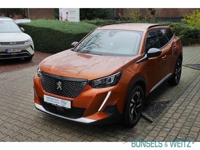 Gebraucht Peugeot 2008 Allure 131 PS (96 kW) 2023 Orange metallic SUV