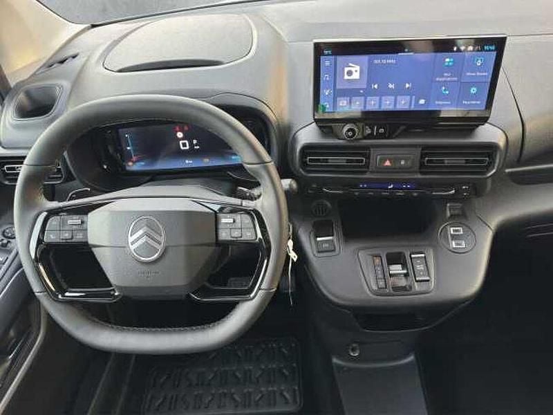 Neu Citroën Berlingo 131 PS (96 kW) 2025 Grau artense Van / Kleinbus