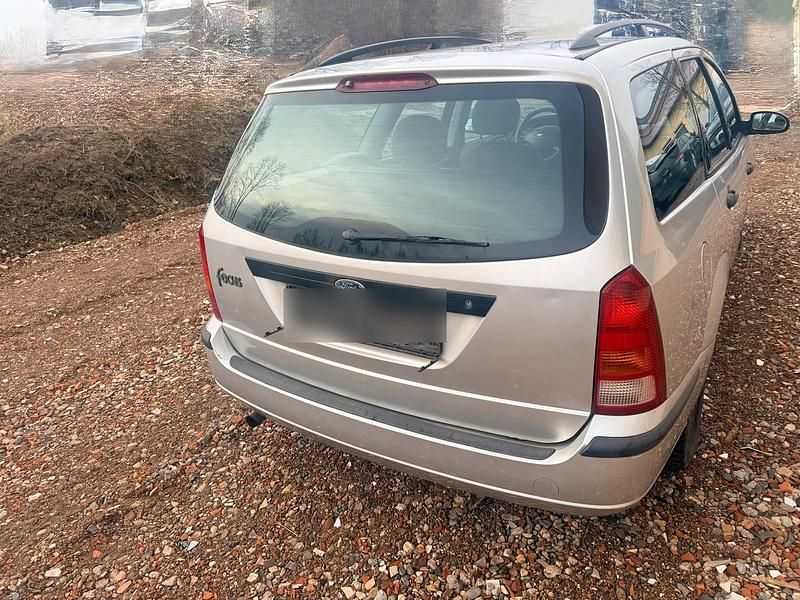 Gebraucht Ford Focus 75 PS (55 kW) 2004 Silber Kombi