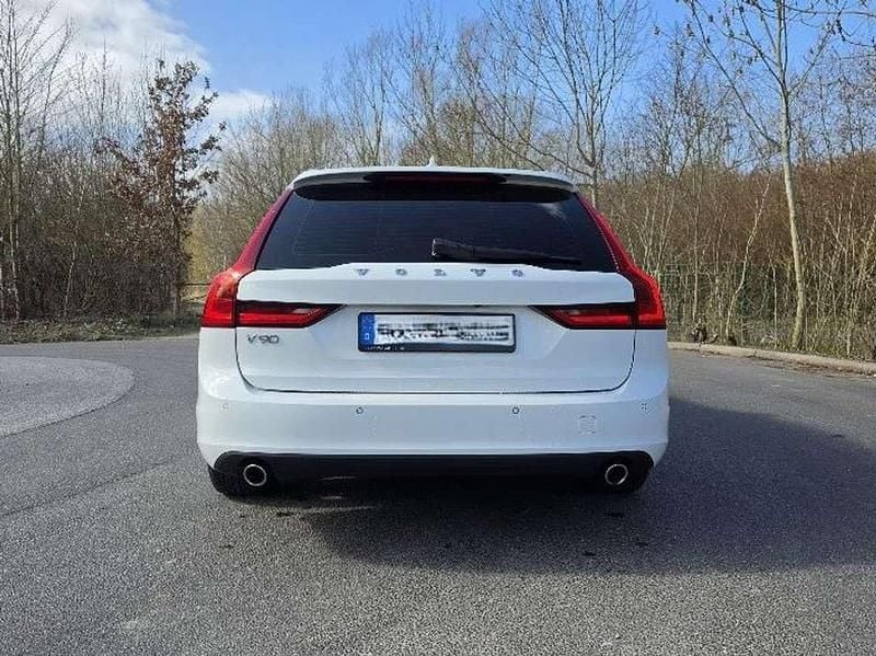 Gebraucht Volvo V90 Momentum 190 PS (139 kW) 2017 Weiß Kombi