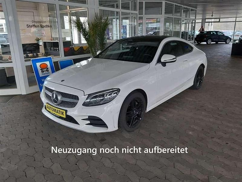 Gebraucht Mercedes C200 AMG 184 PS (135 kW) 2019 Polarweiss Coupé