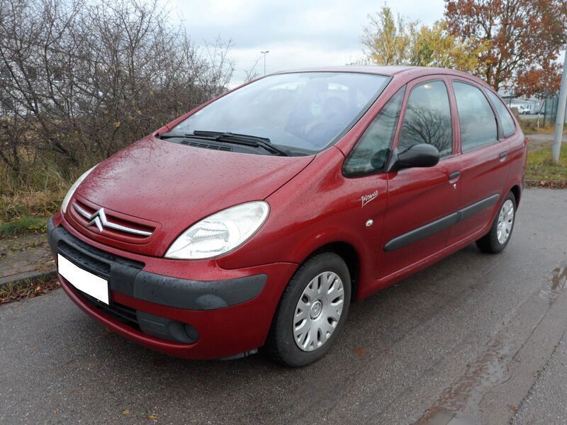 Rot Gebraucht 2008 Citroën Xsara Kombi | 4.290 € (Teuer) - Bild 1/4