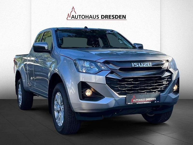 Neu Isuzu D-Max 163 PS (119 kW) 2025 Silber Pickup