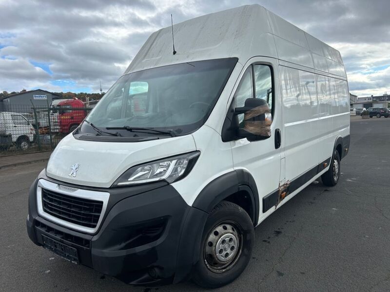 Weiß Gebraucht 2018 Peugeot Boxer Van | 7.000 € (Superpreis) - Bild 1/4