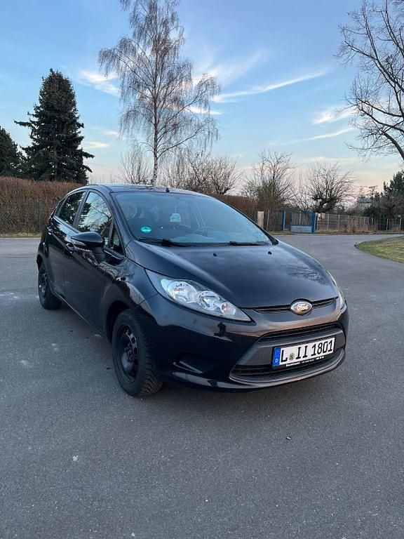 Gebraucht Ford Fiesta Trend 82 PS (60 kW) 2011 Schwarz Kleinwagen