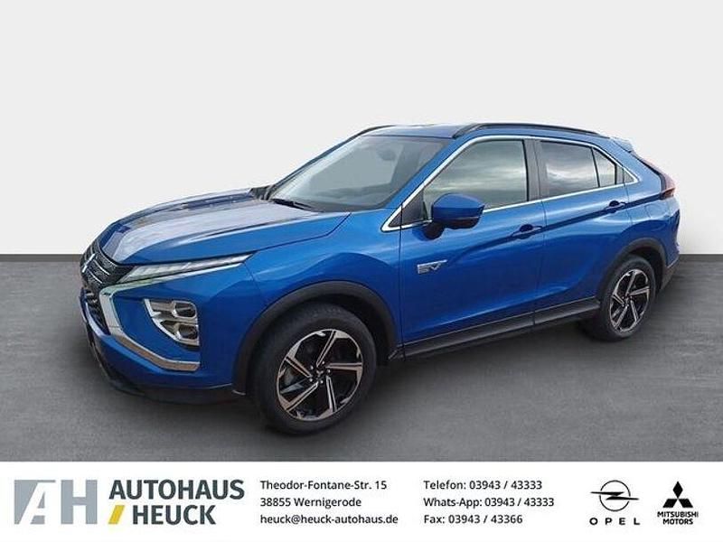 P) (blau Gebraucht 2021 Mitsubishi Eclipse Cross Edition SUV | 19.950 € (Teuer) - Bild 1/4