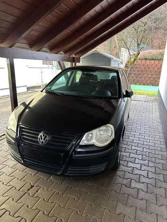 Gebraucht VW Polo Trendline 64 PS (47 kW) 2005 Schwarz Kleinwagen